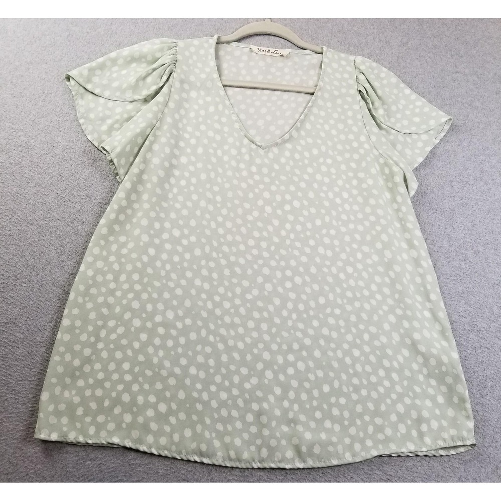 Vine & Love Top Women's Medium M Green White Dots Short Flutter Sleeve Spring